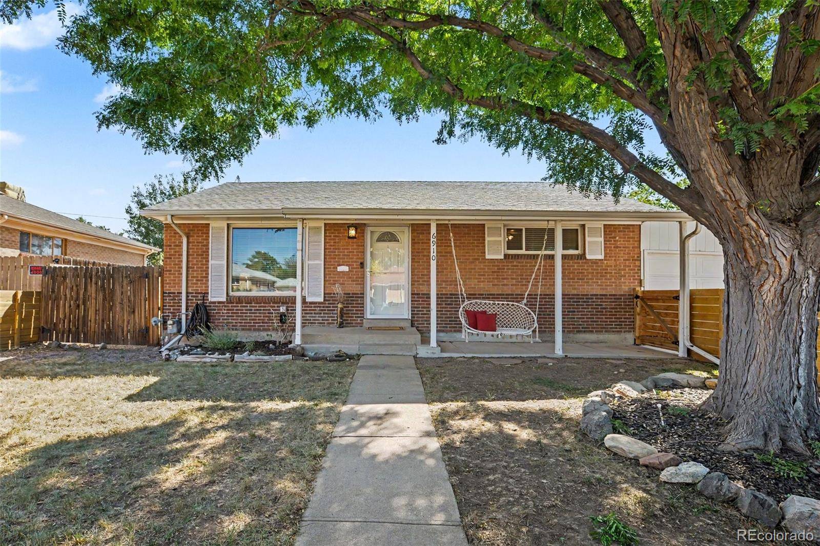 6910 Ruth WAY, Denver, CO 80221