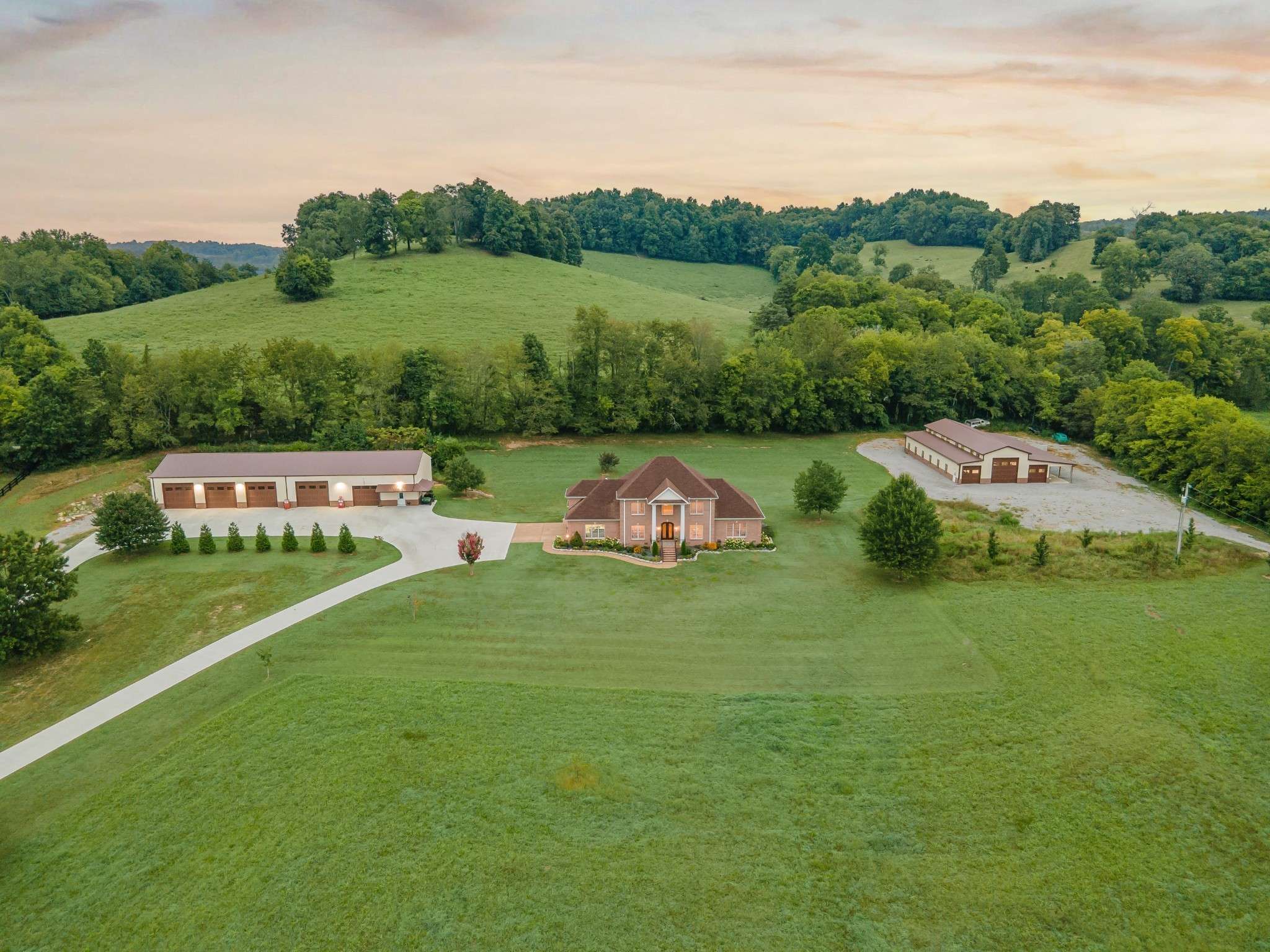 3895 Ostella Rd, Cornersville, TN 37047