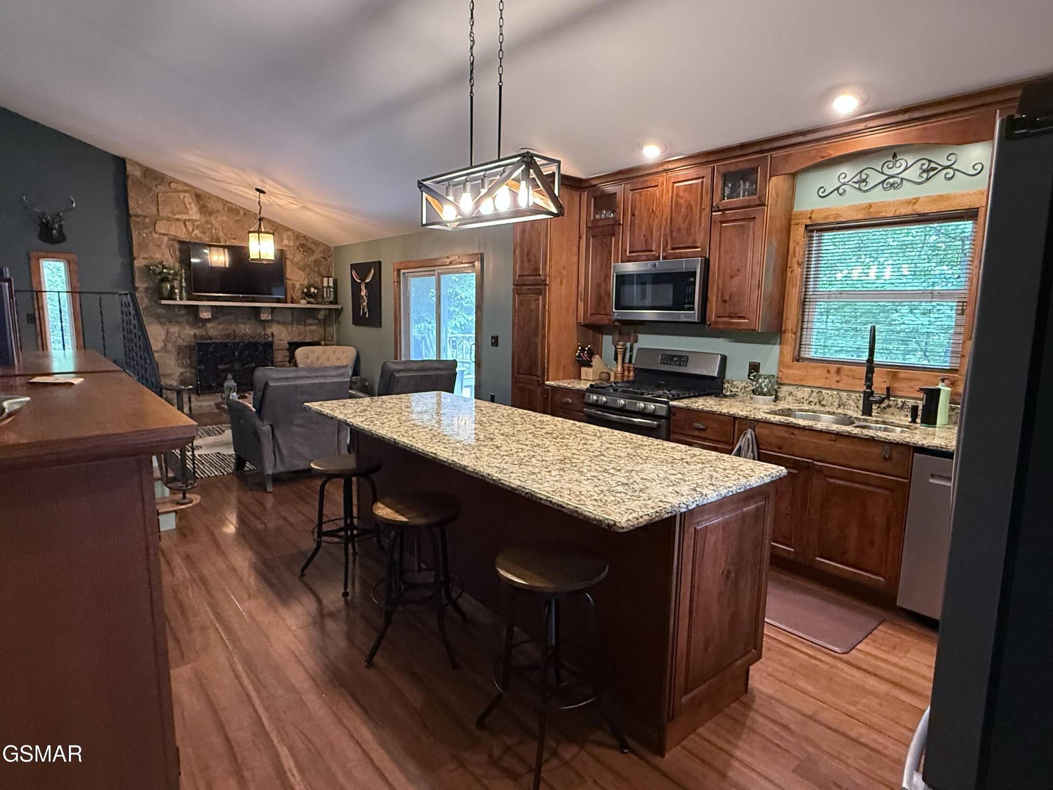 216 Zoder Drive, Gatlinburg, TN 37738