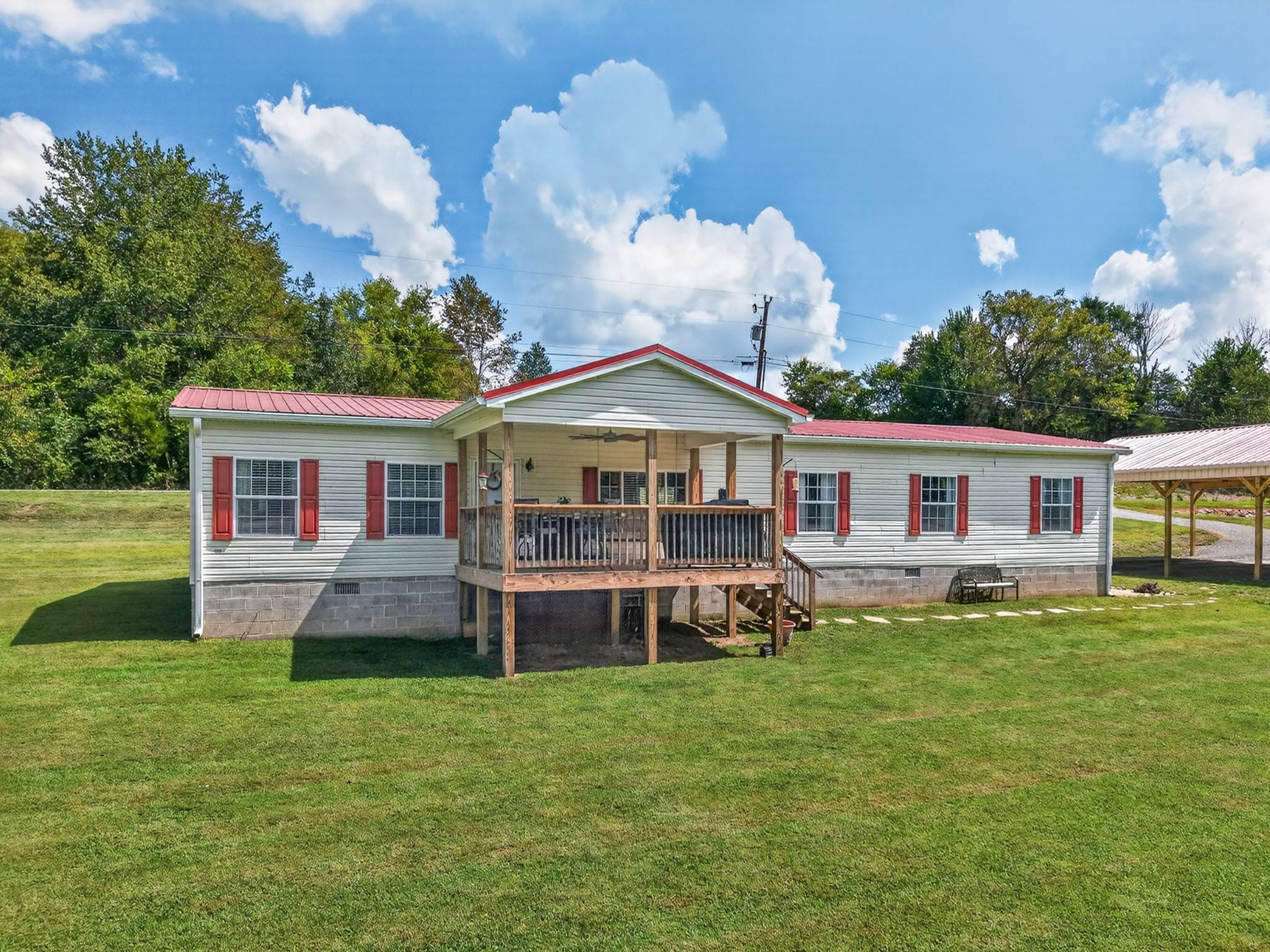 218 Barnes Hollow Rd, Fayetteville, TN 37334