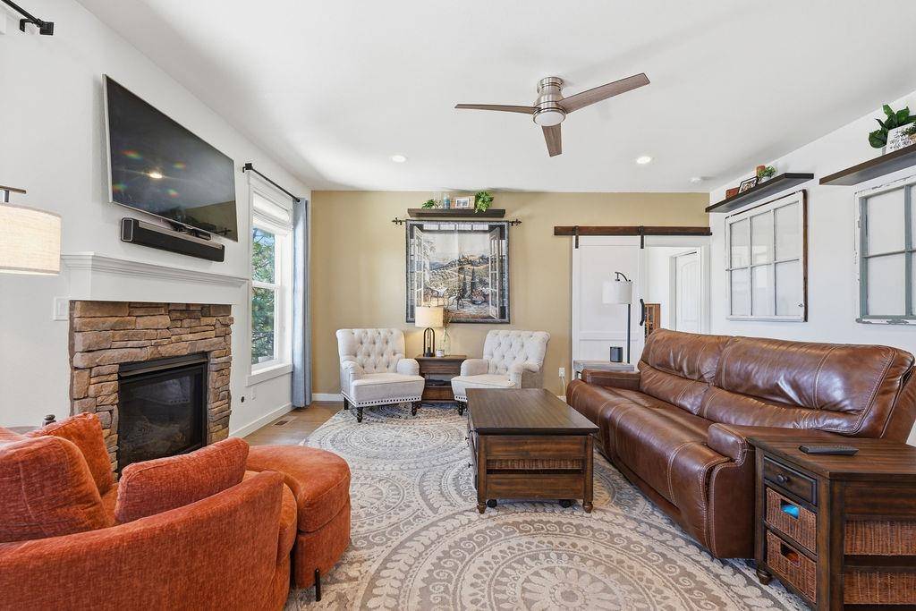 9513 W Floyd Dr, Cheney, WA 99004