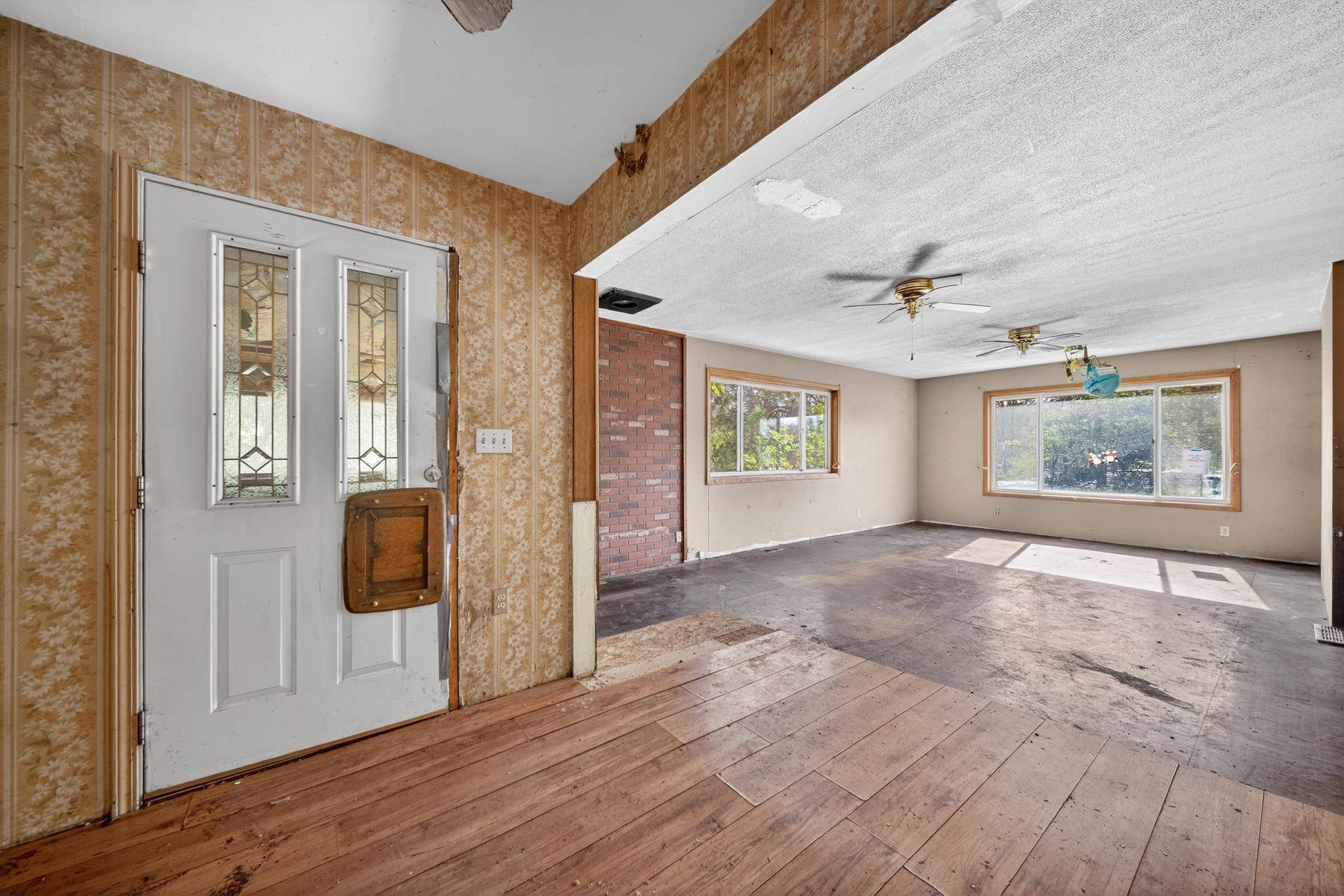 611 S Farr Rd, Spokane Valley, WA 99206-4745