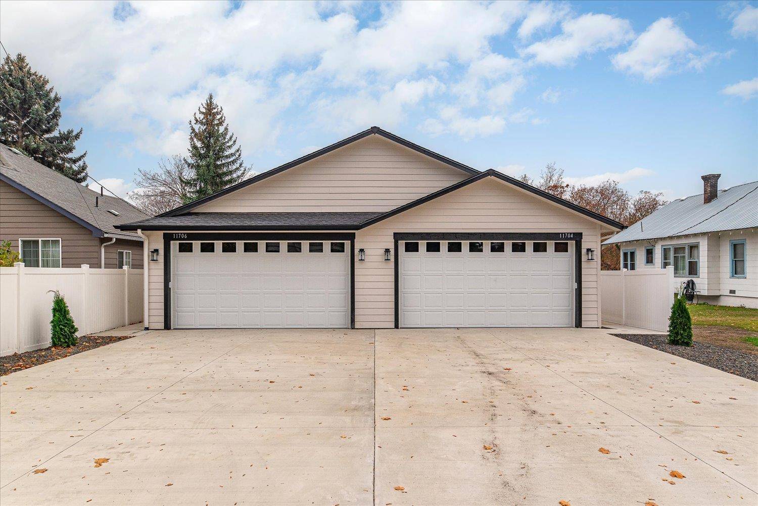 11704 E VALLEYWAY Ave, Spokane Valley, WA 99206
