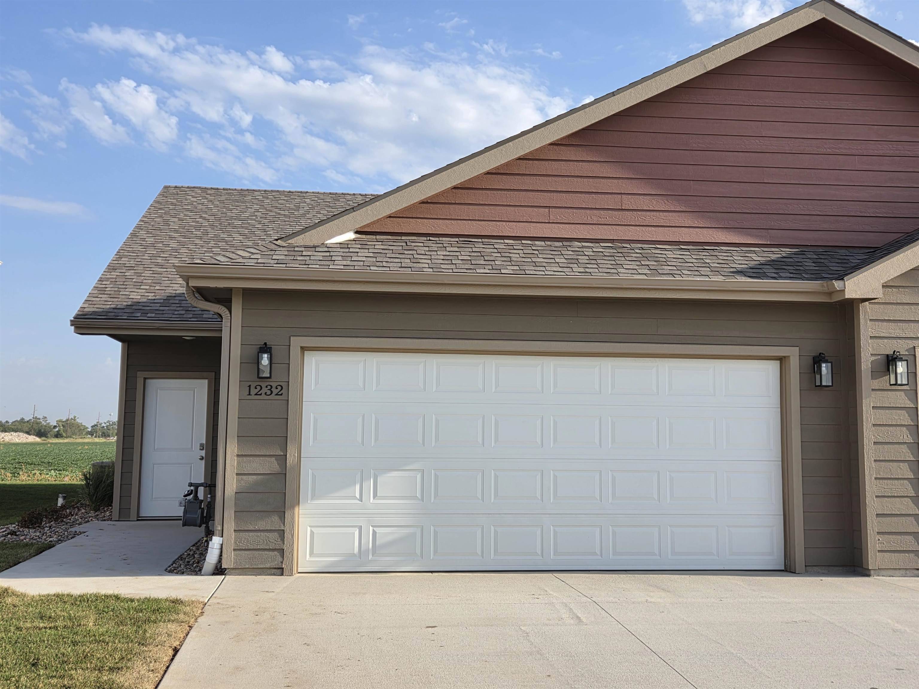 1232 Steve Hawley Ln., Salina, KS 67401