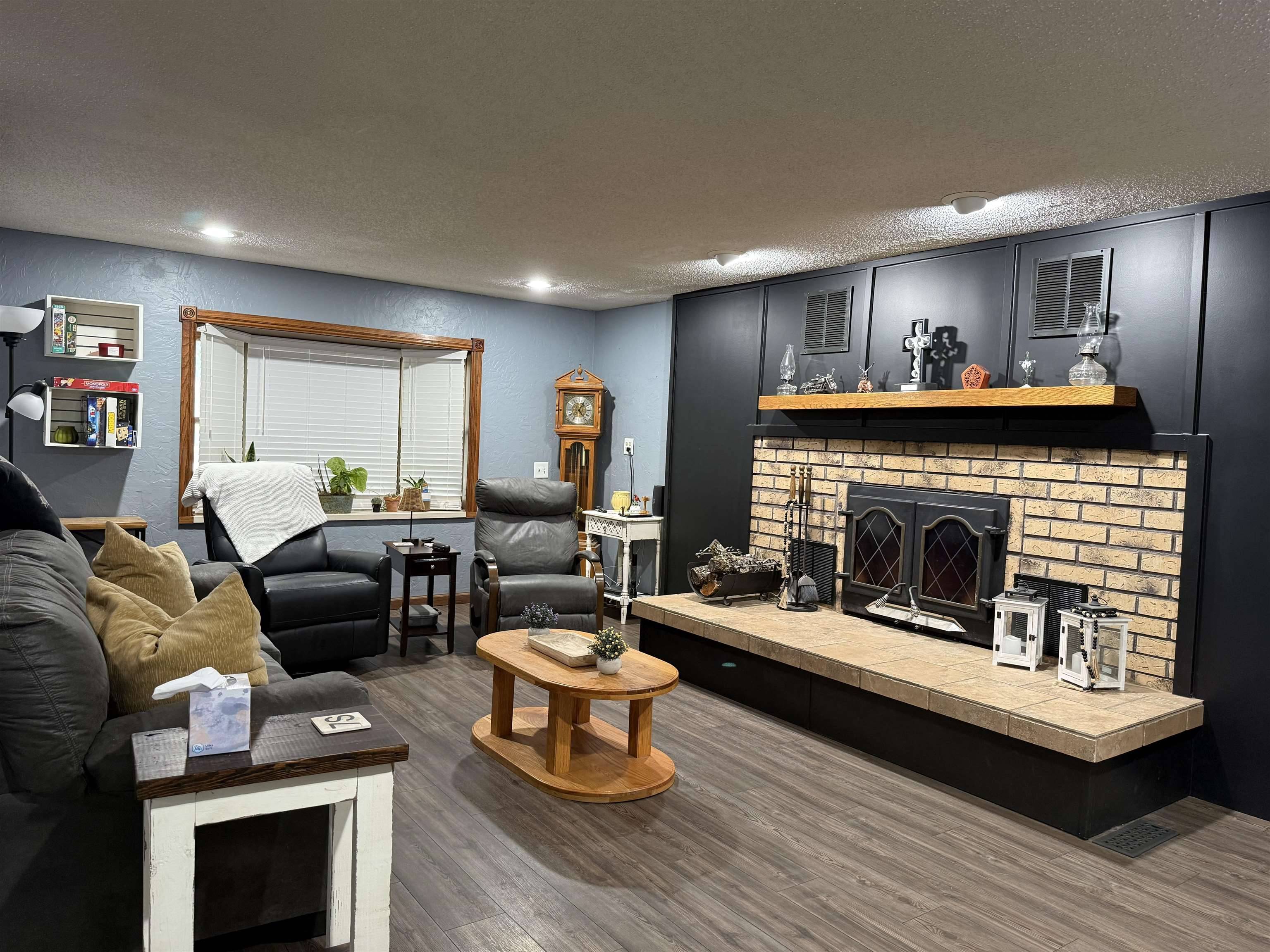 1720 N 11th, Arkansas City, KS 67005