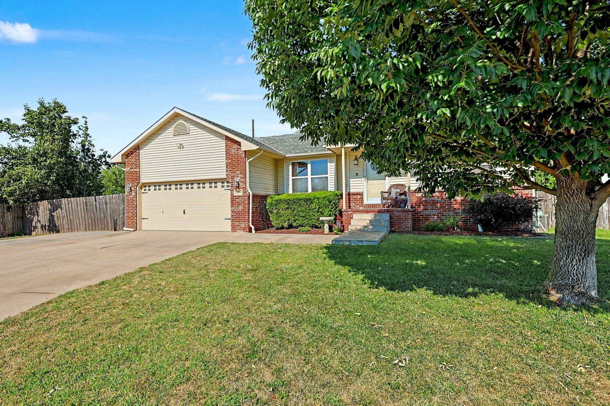 2604 Mainsgate Cir, Augusta, KS 67010