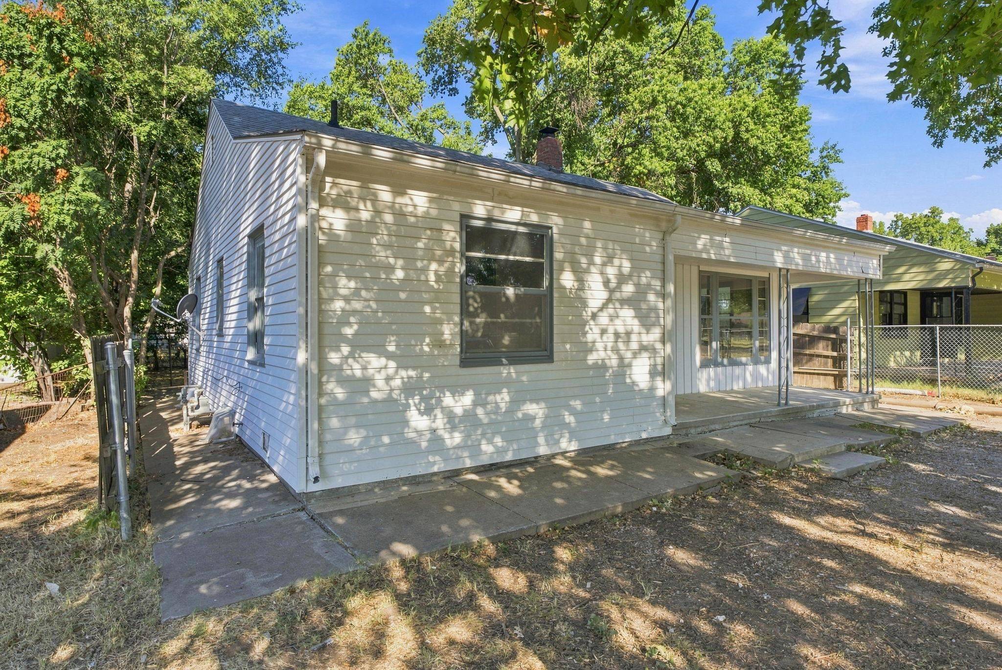 815 N Oliver Ave, Wichita, KS 67208