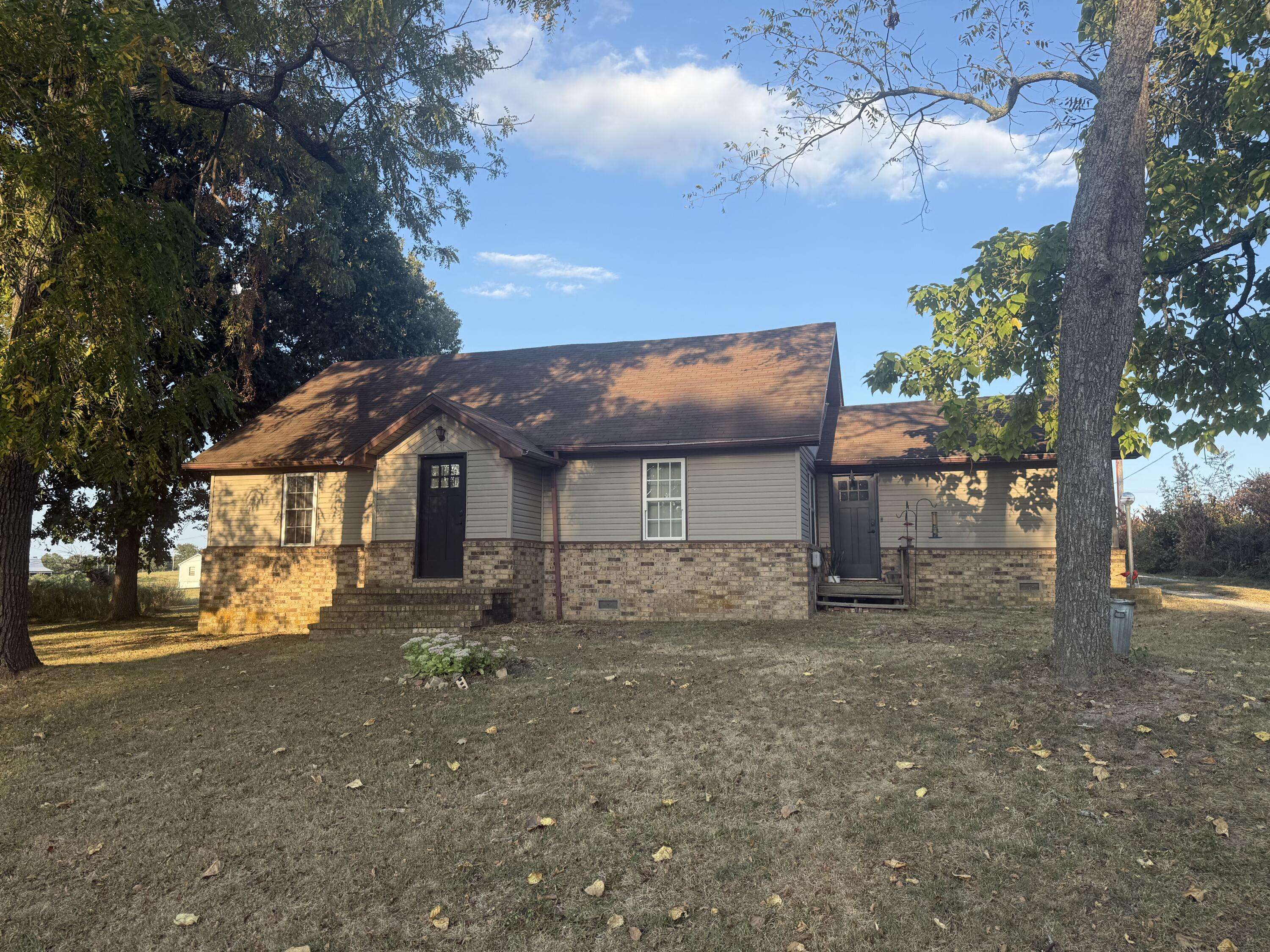 1964 Morris RD, Mountain Grove, MO 65711