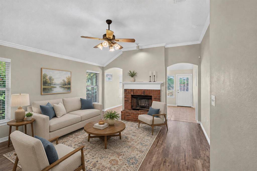 103 Post Oak Drive, Waxahachie, TX 75165