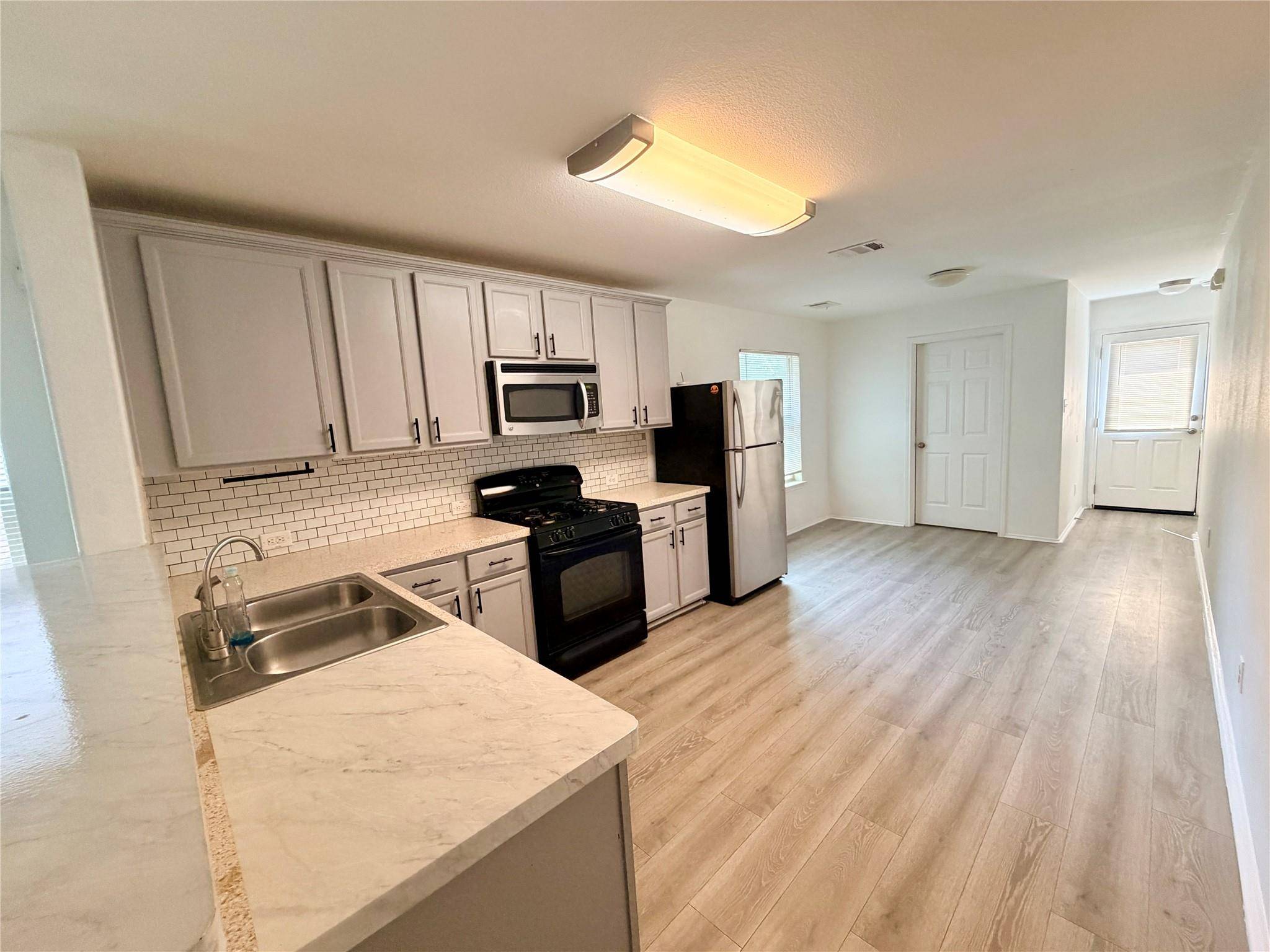 1148 Shadow Creek BLVD, Buda, TX 78610