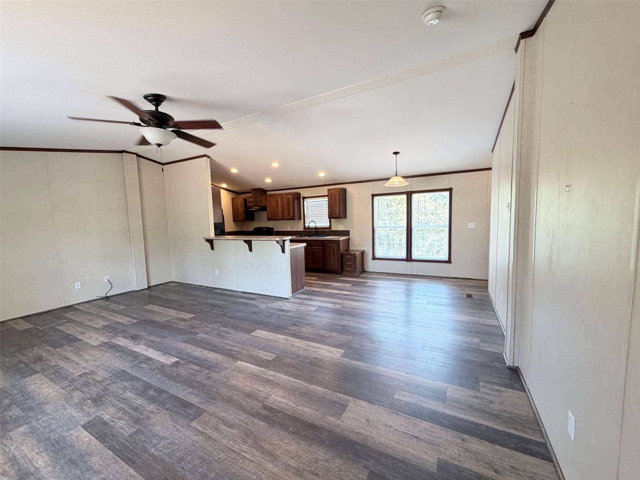 157 Lakeside DR, Bastrop, TX 78602