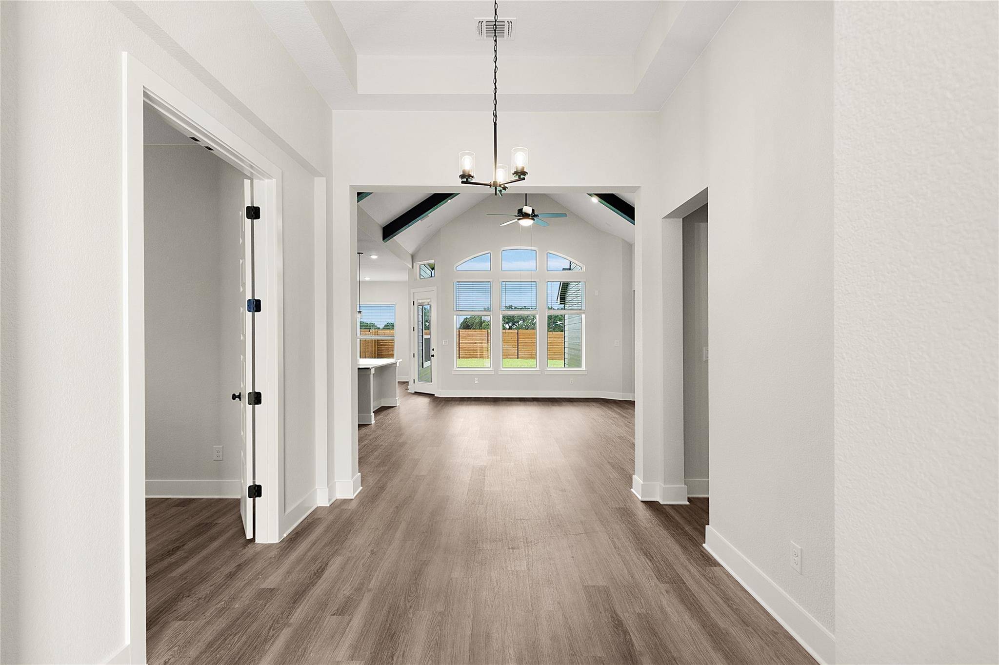 304 Ridgewell LOOP, Georgetown, TX 78633