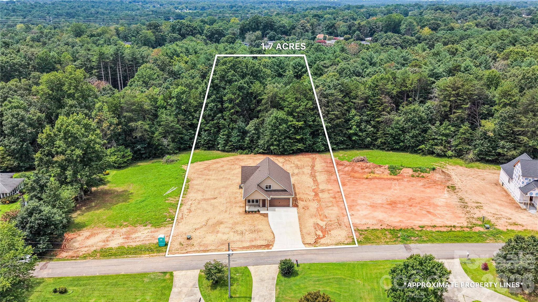 708 Meadowood ST, Hudson, NC 28638