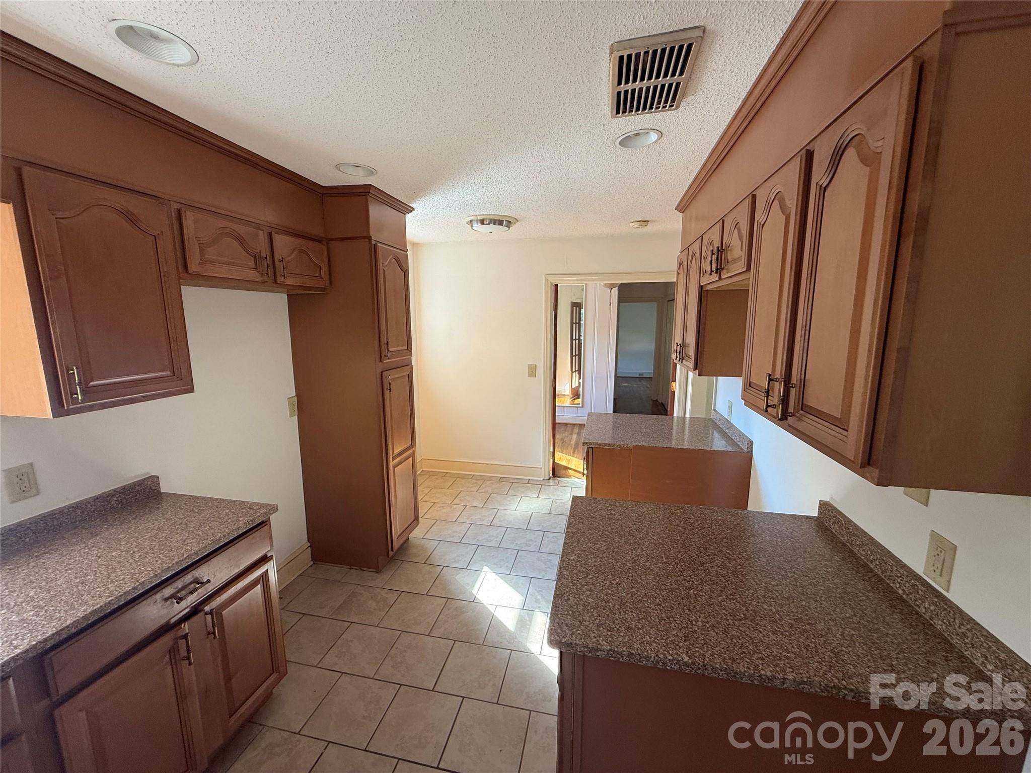 819 Wildwood ST, Wadesboro, NC 28170