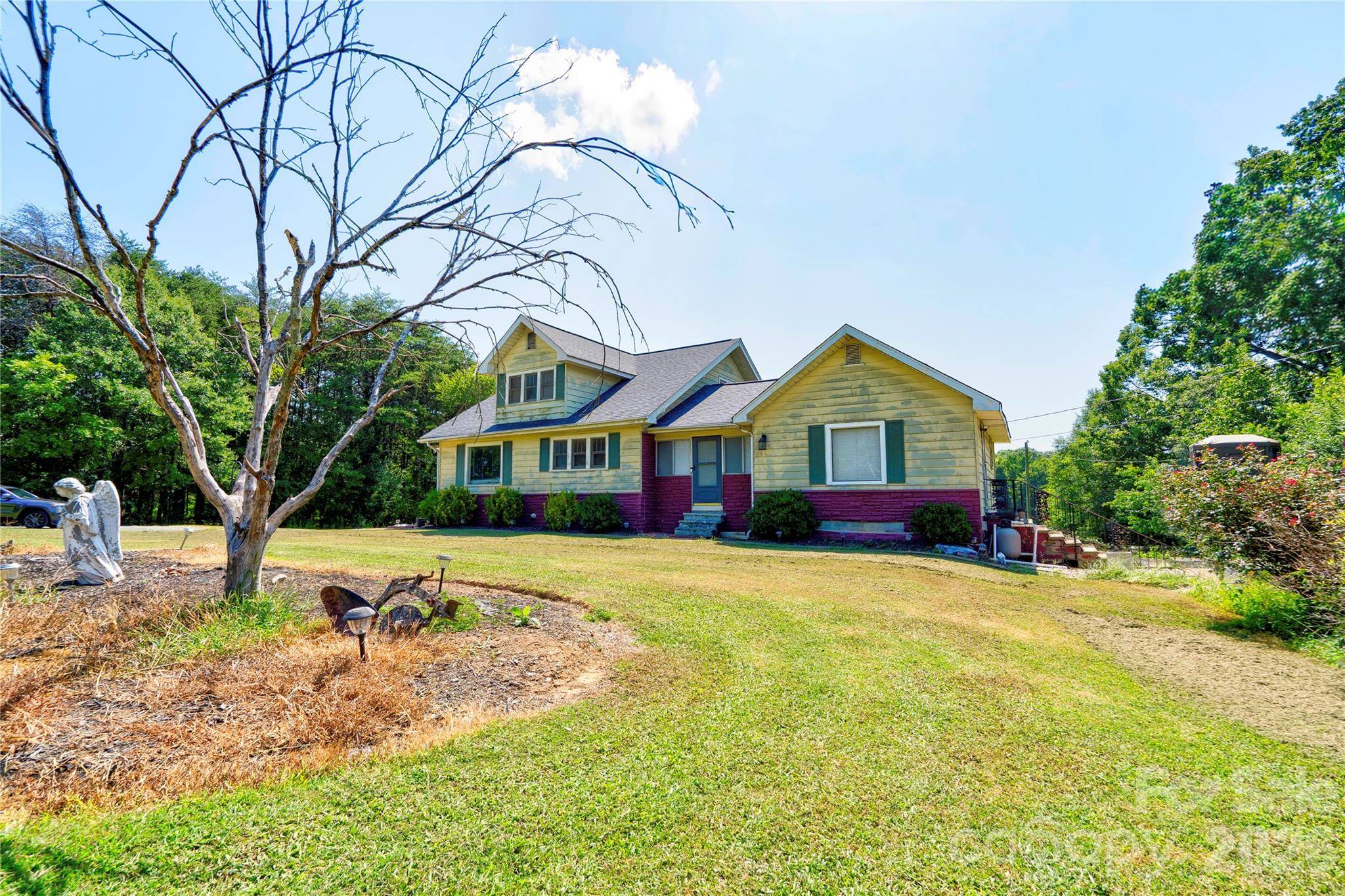102 Star DR, Grover, NC 28073