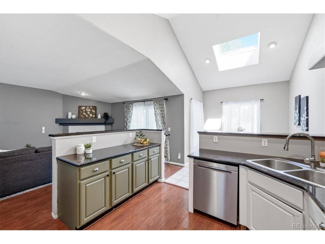 8469 S Upham, Littleton, CO 80128