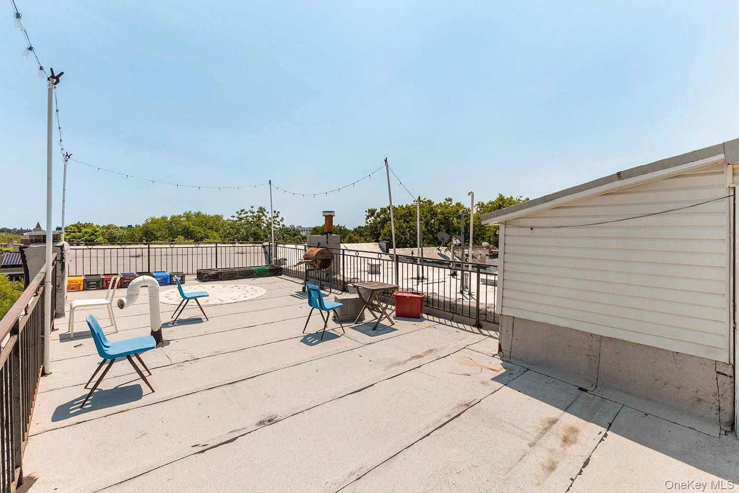 887 Lafayette AVE, Brooklyn, NY 11221