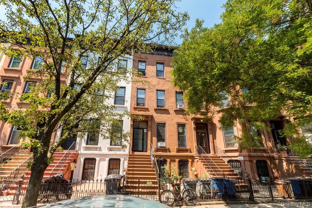 887 Lafayette AVE, Brooklyn, NY 11221