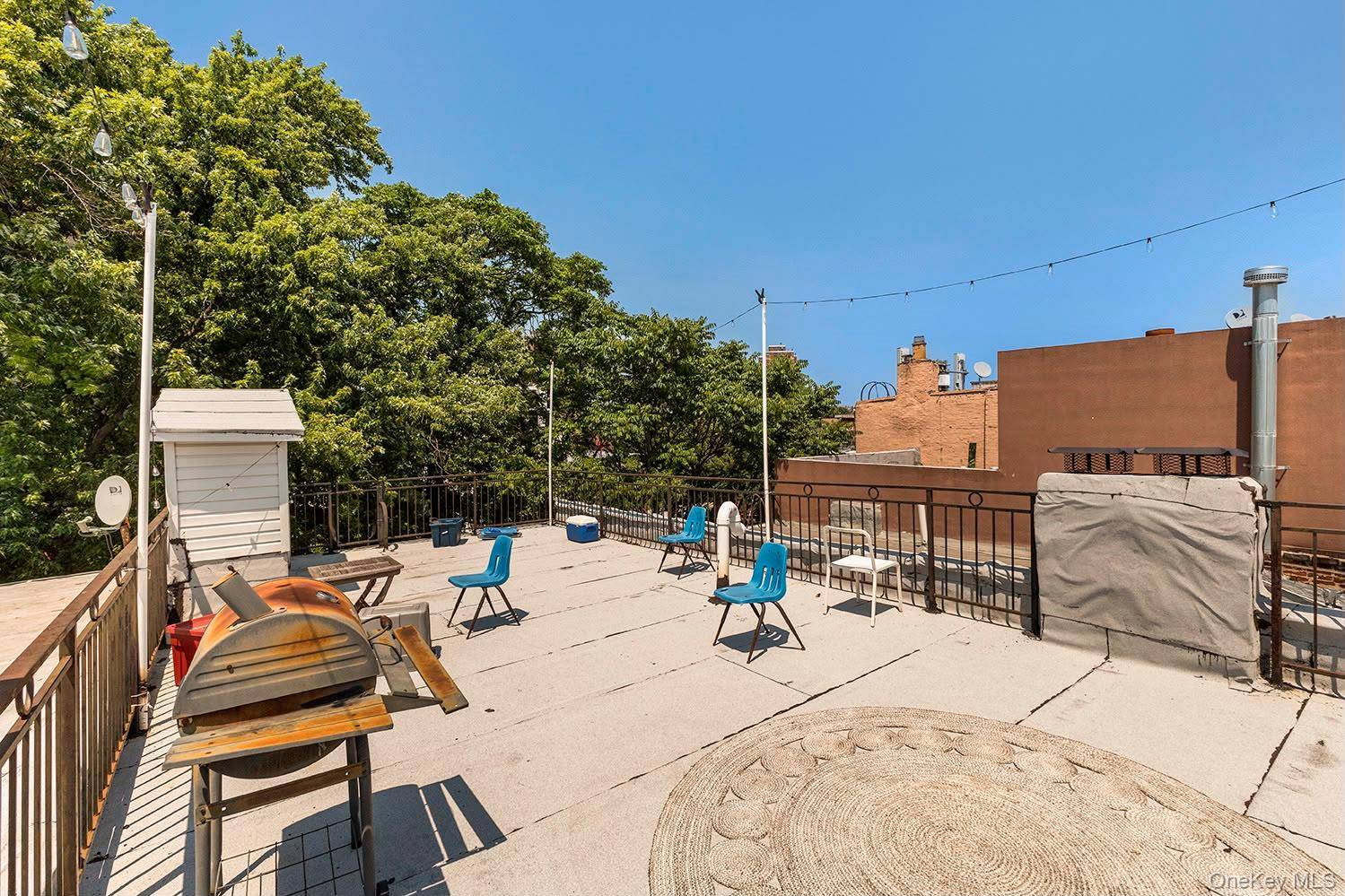 887 Lafayette AVE, Brooklyn, NY 11221