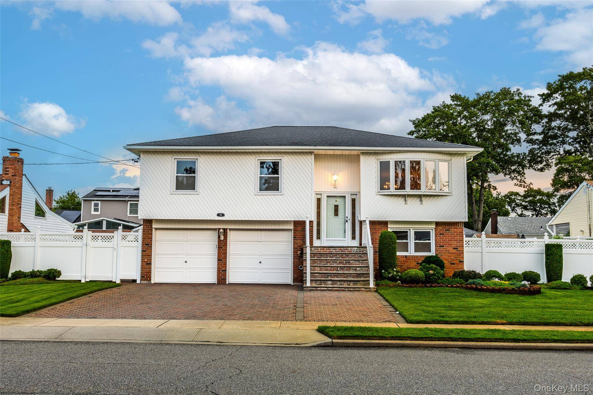 93 Toronto AVE, Massapequa, NY 11758