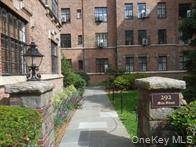 292 Main ST #6H, White Plains, NY 10601