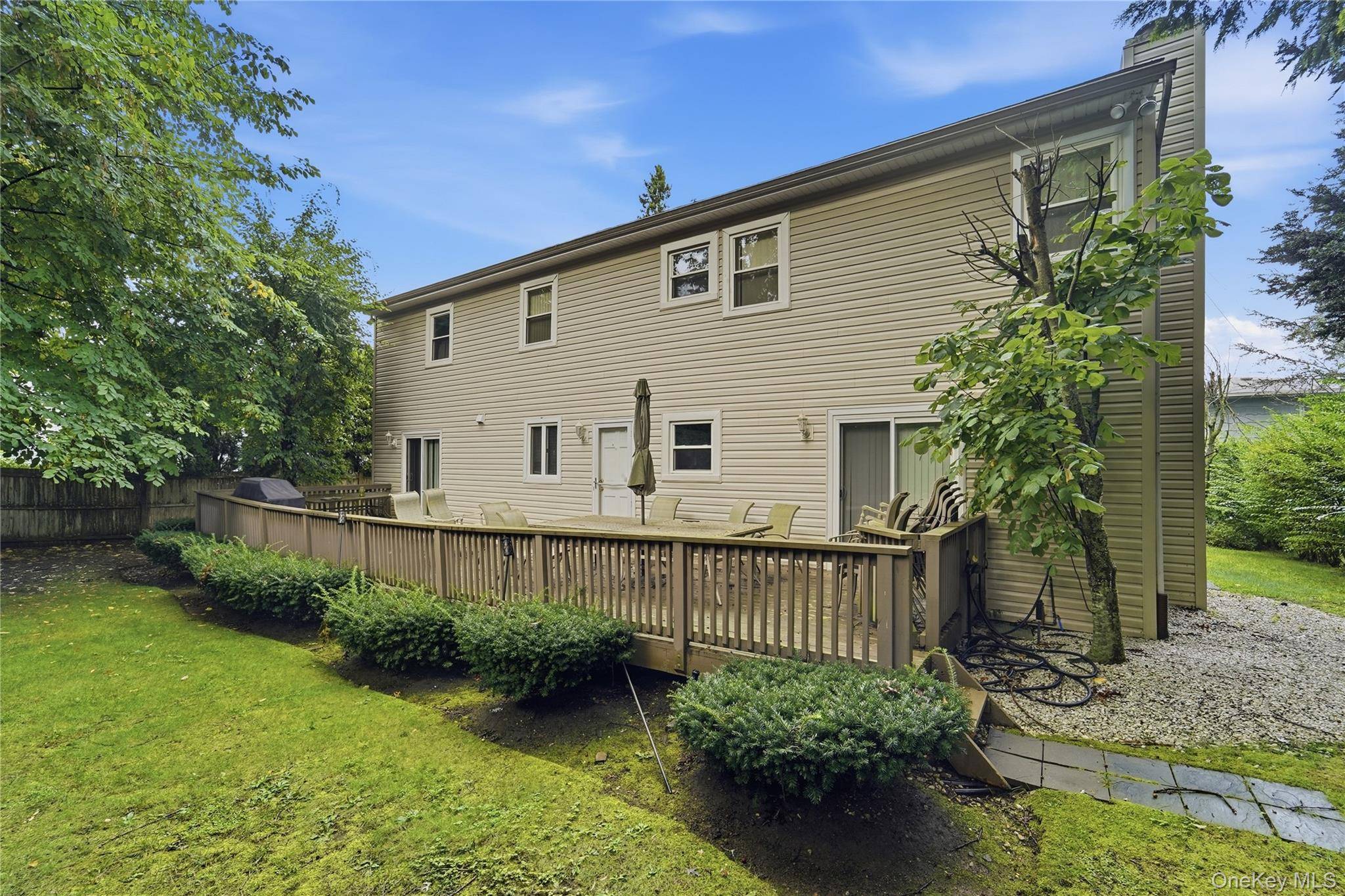 33 Andover RD, Hartsdale, NY 10530