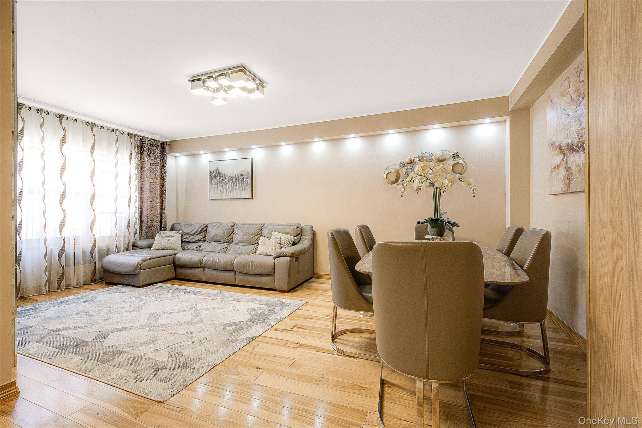 99-32 66th RD #5Z, Rego Park, NY 11374