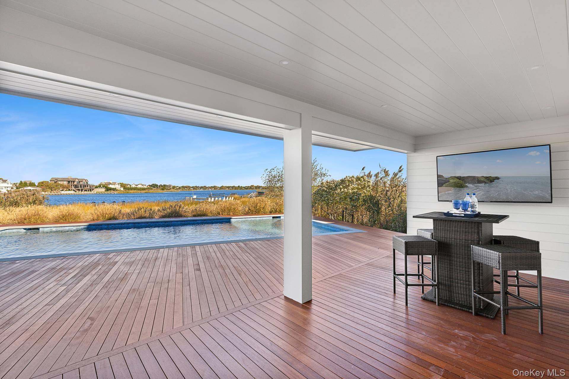 218 Dune RD, Westhampton Beach, NY 11978
