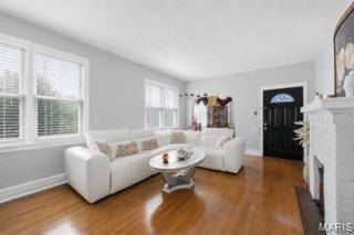 5011 Bancroft AVE, St Louis, MO 63109