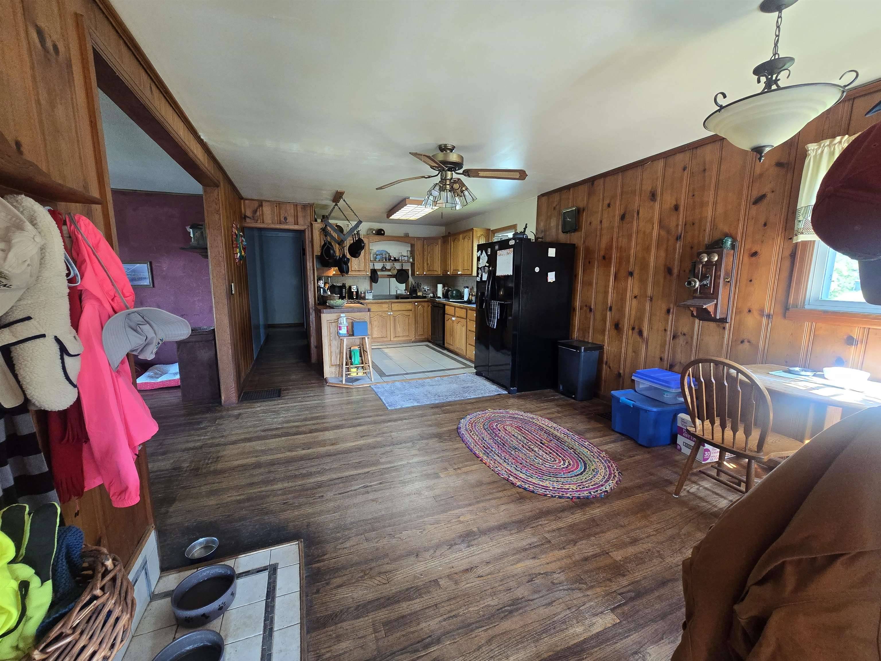 2696 E County Road 1200 ST, Plymouth, IL 62367