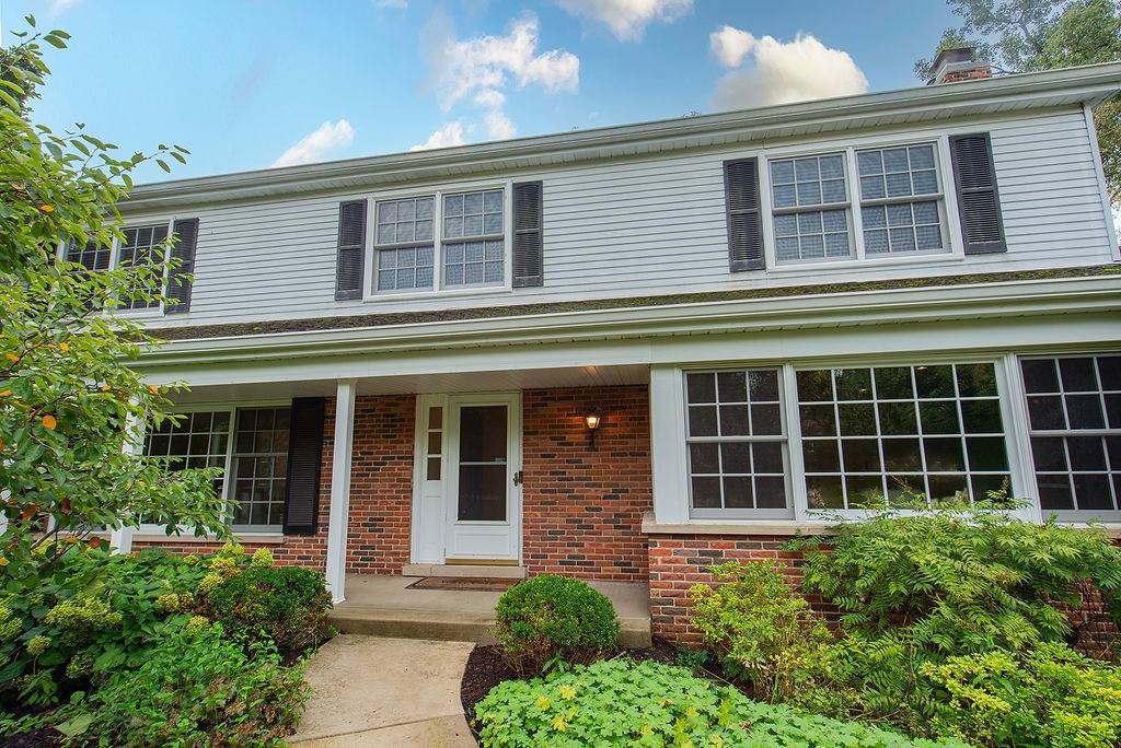 1931 Farm RD, Lake Forest, IL 60045