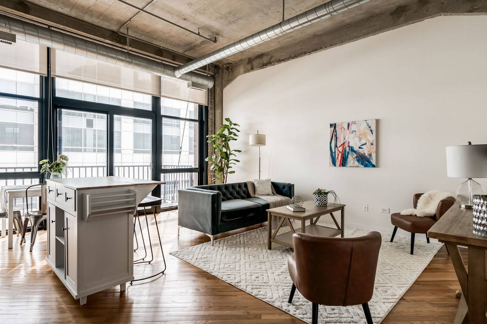 210 S Desplaines ST #402, Chicago, IL 60661