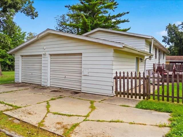 1021 Myrtle AVE, Dixon, IL 61021