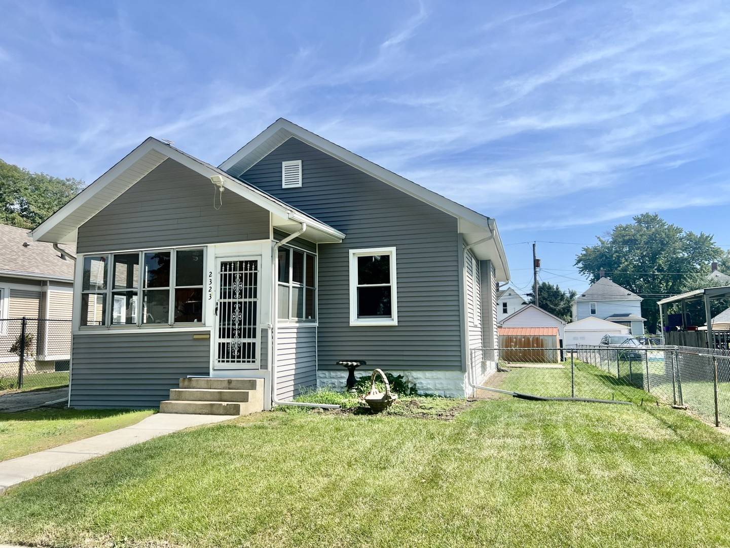 2323 Jackson AVE, Davenport, IA 52802