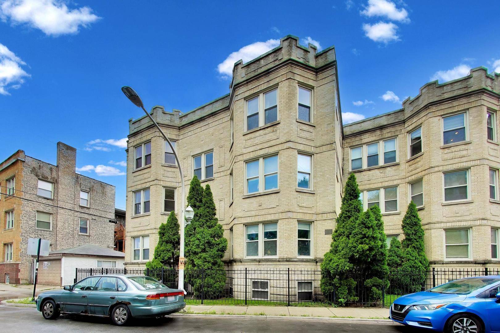 4852 N Sacramento AVE #G, Chicago, IL 60625