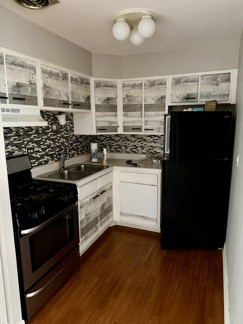 5306 N Cumberland AVE #401, Chicago, IL 60656