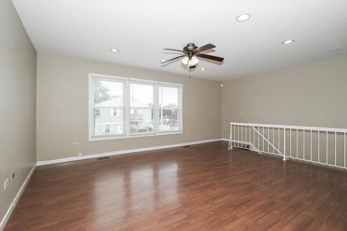 1063 HAMPTON HBR #1063, Schaumburg, IL 60193