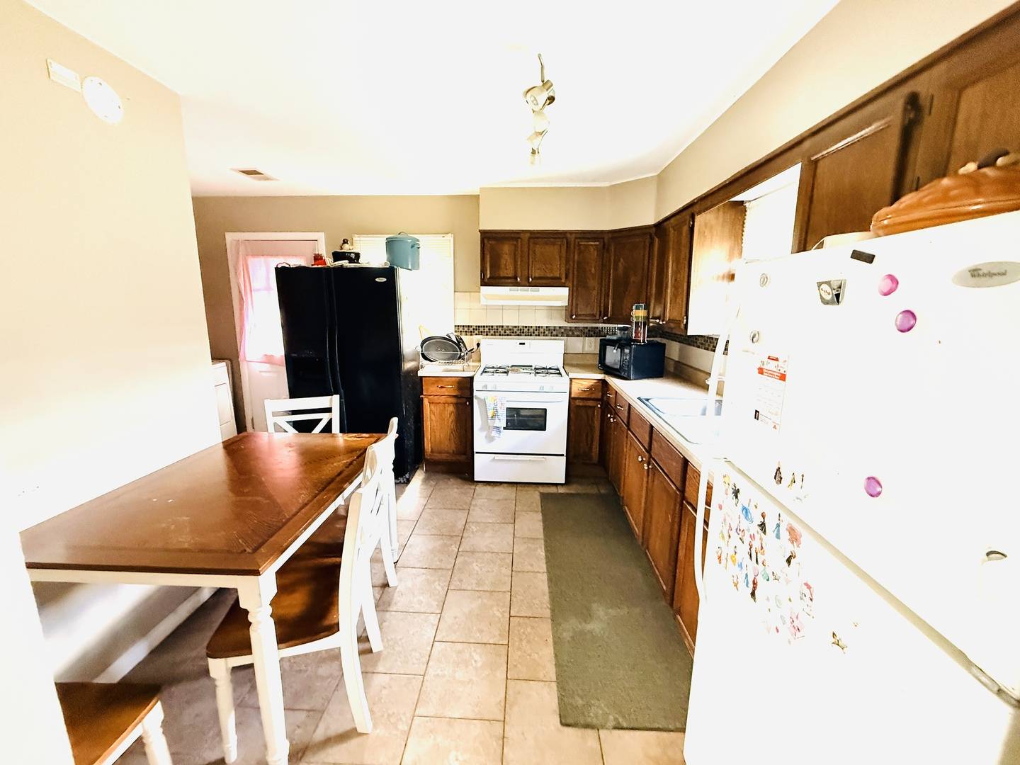 Address not disclosed, Hoopeston, IL 60942