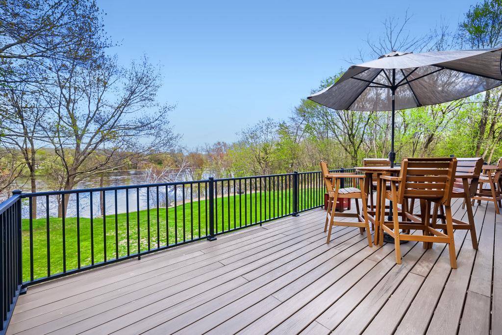 18130 Robinson CIR, Dayton, MN 55327