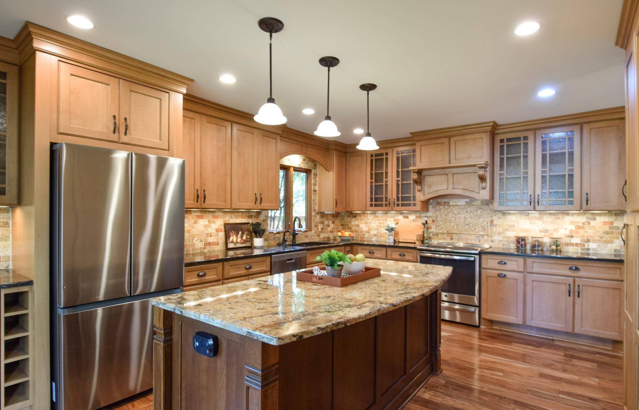 4428 Pleasant DR, Arden Hills, MN 55112