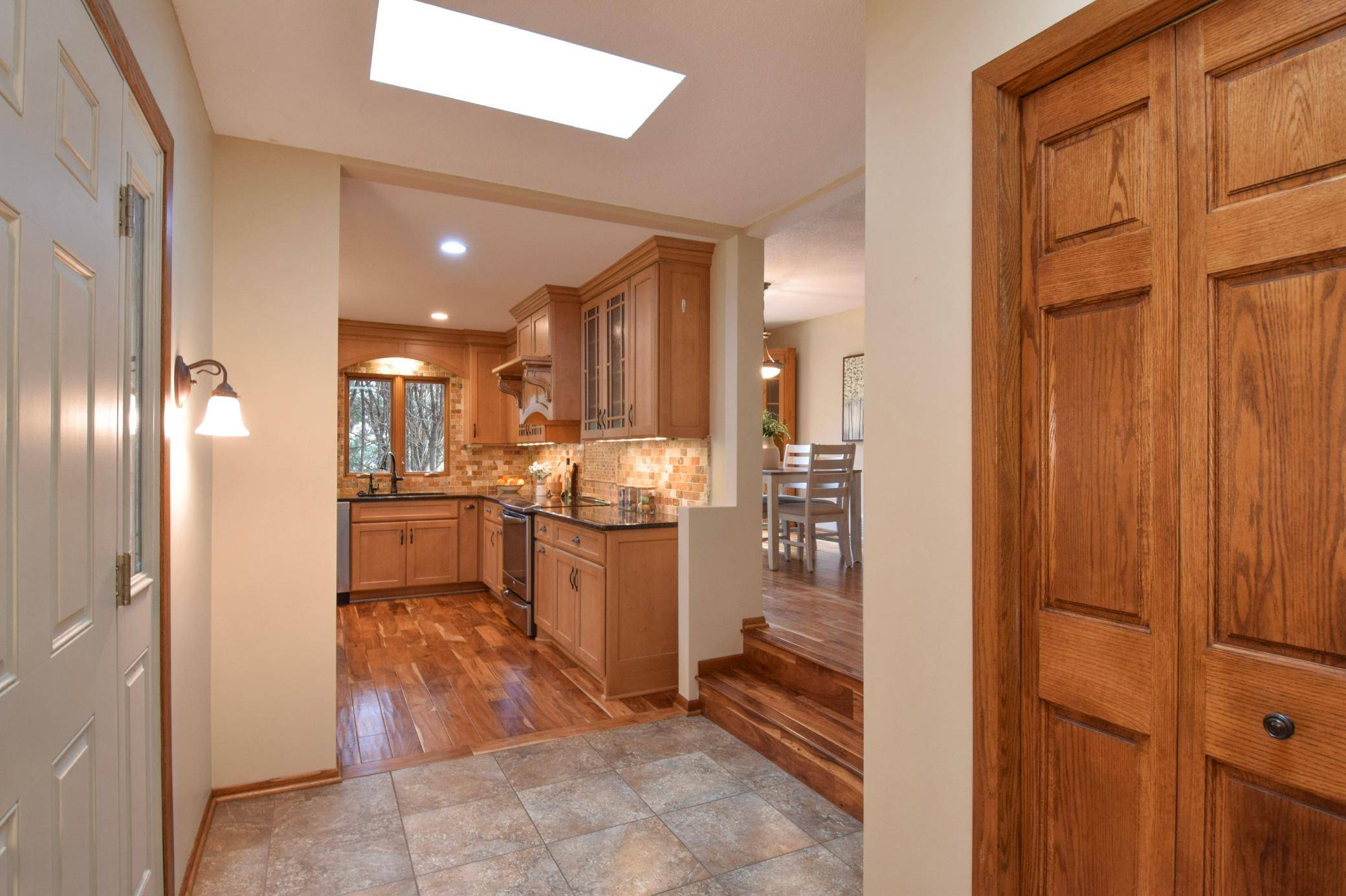 4428 Pleasant DR, Arden Hills, MN 55112