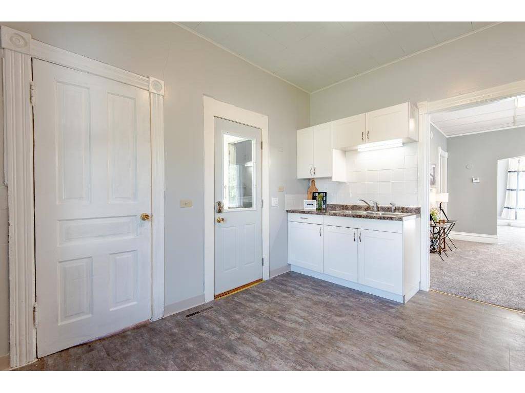 1113 Minnehaha AVE E, Saint Paul, MN 55106