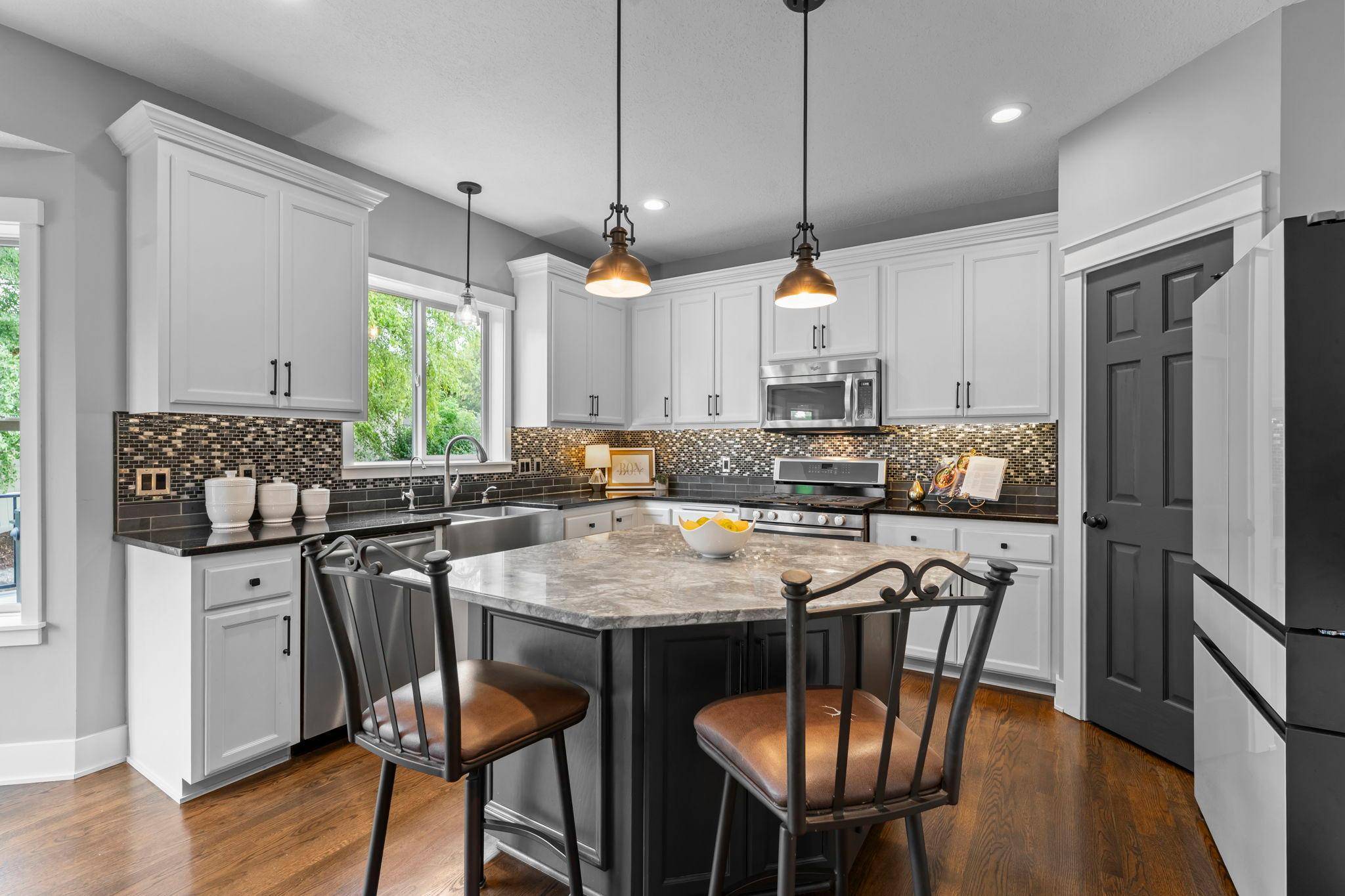 921 Bridle Creek DR, Jordan, MN 55352