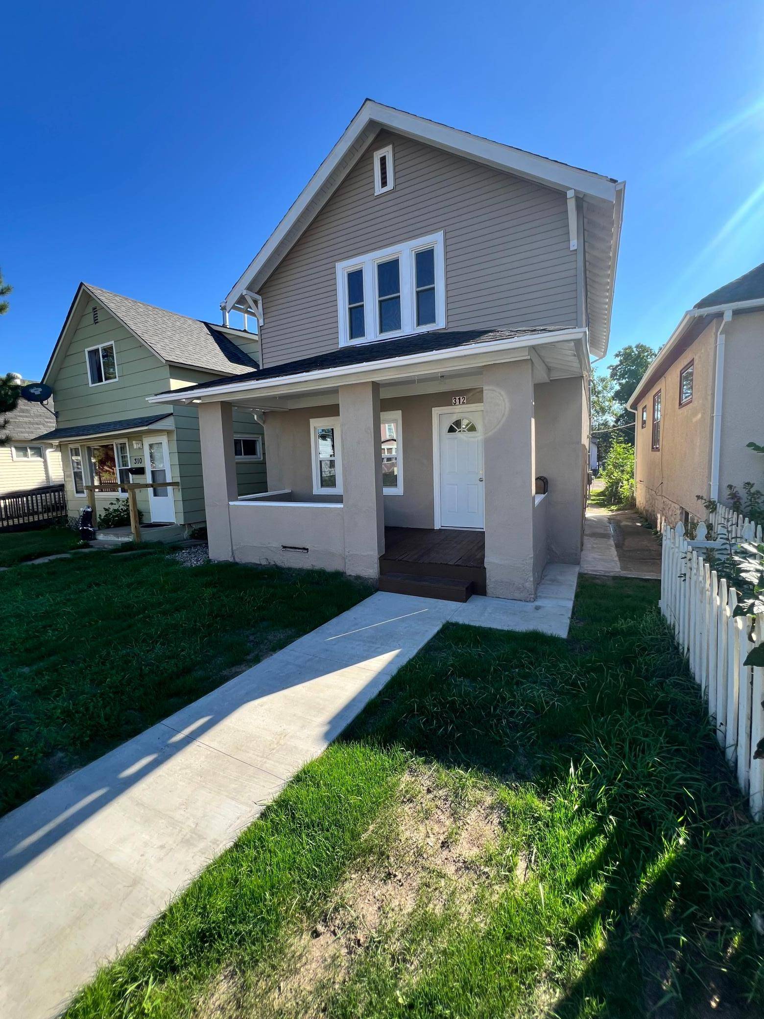 312 2nd ST, Nashwauk, MN 55769