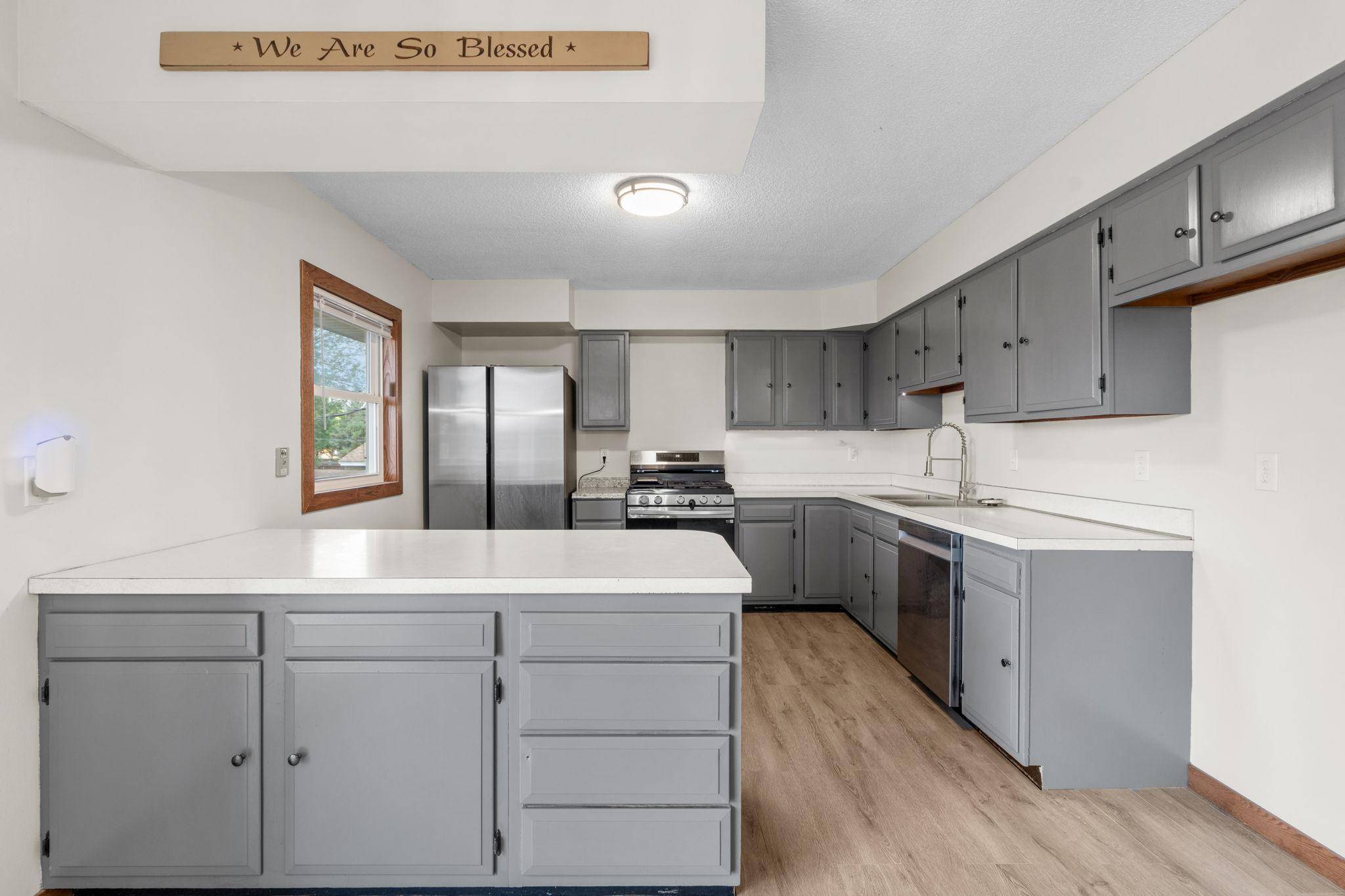 11833 Kentucky AVE N, Champlin, MN 55316
