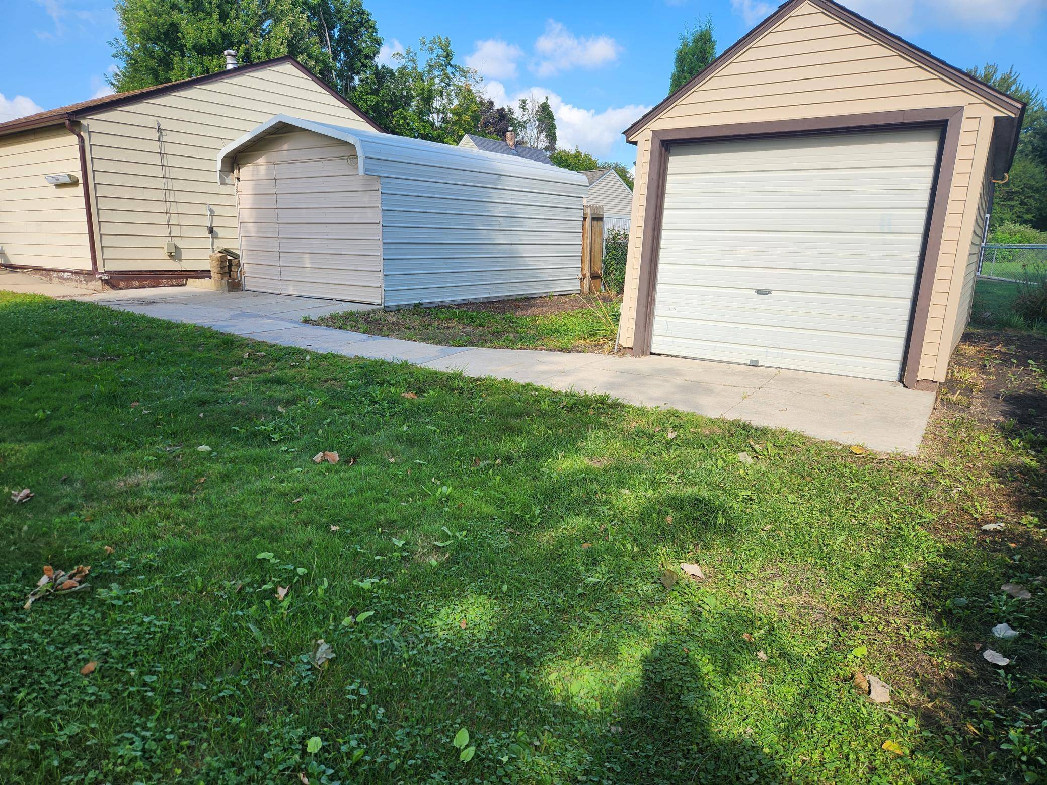 2010 3rd AVE NE, Austin, MN 55912