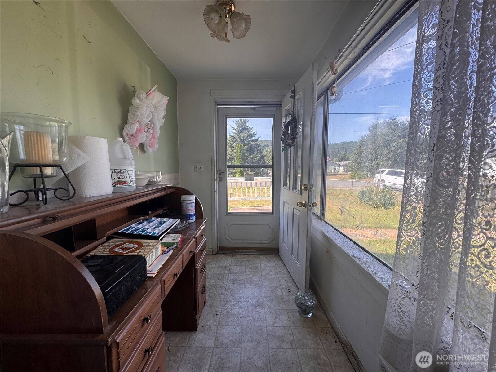762 Elochoman Valley RD, Cathlamet, WA 98612