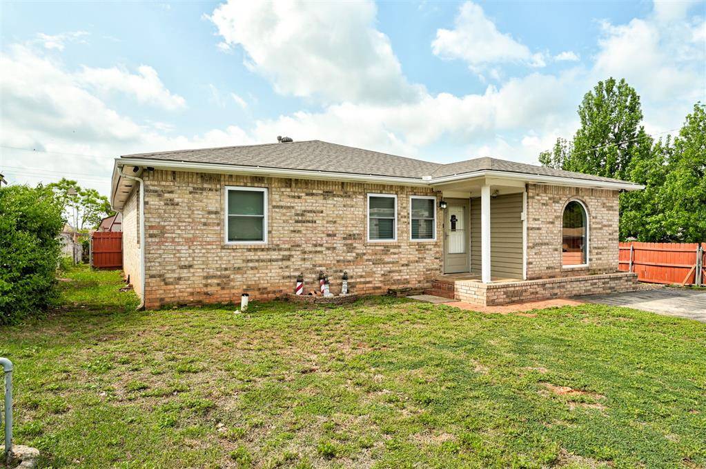 1827 W Vilas AVE, Guthrie, OK 73044