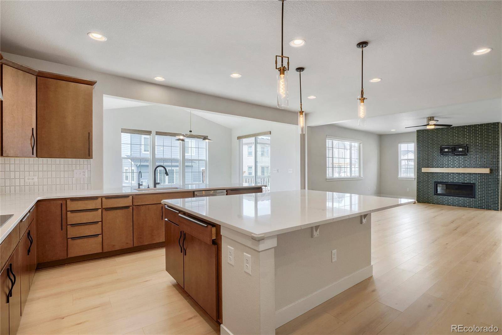 7319 S Yantley WAY, Aurora, CO 80016