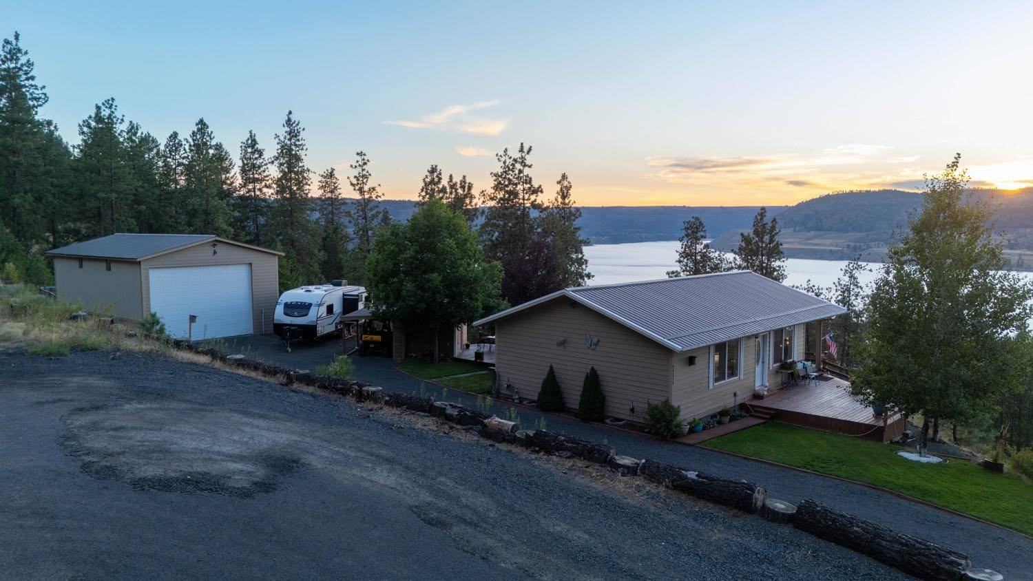 39235 Sun Ridge N, Seven Bays, WA 99122